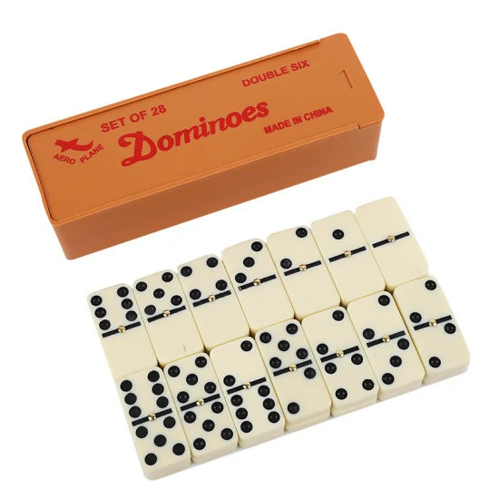 Doppelte sechs Dominosteine ​​und buntes Domino-Set aus Holz mit Holzkiste